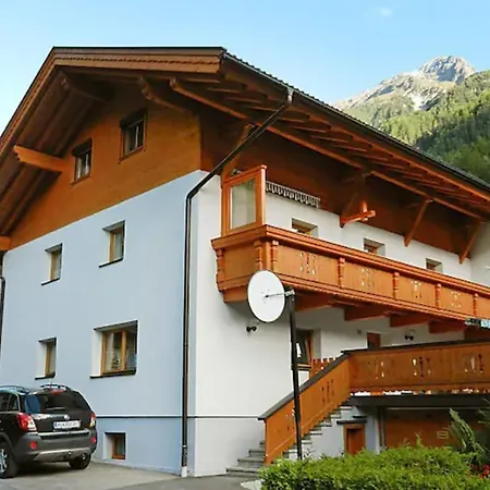 Aeki Tyrol Ferienhaus *